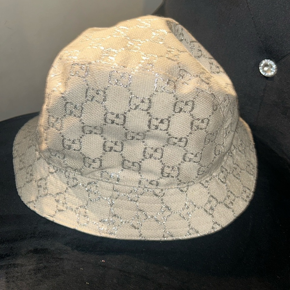 Gucci cream “3m” GG logo all over bucket hat